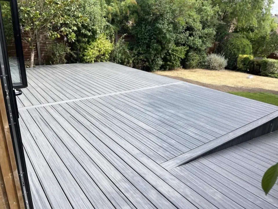A Trex Transcend deck in Island Mist with a gentle ramp